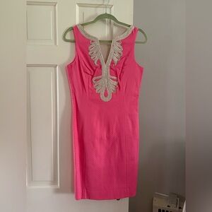 Lilly Pulitzer size 4 coral/ gold trim Embellished V-Neck Sheath Dress